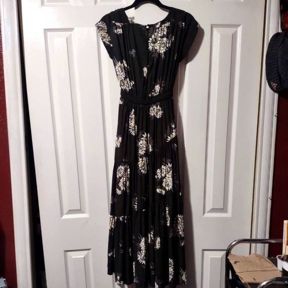 Free People All I Got Floral Tie Maxi Dress. Size 4 - Picture 4 of 9